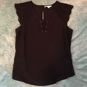 NWOT Candie’s Lace Shoulder Lace-Up Blouse BlackXS